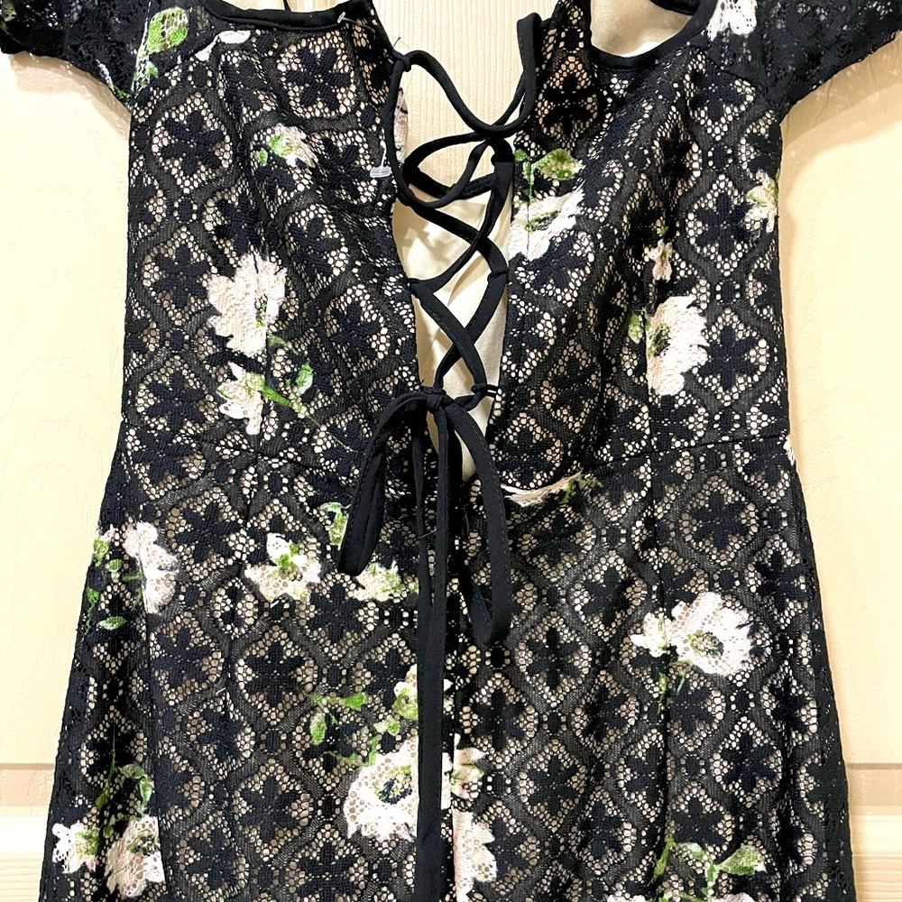AVR NC women’s floral cold shoulder lace cottagecore fairy dress -SZ S